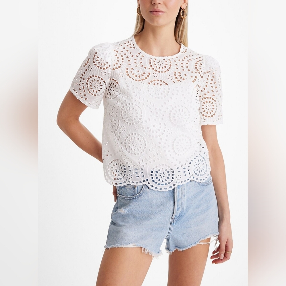 Express Eyelet Top NWT